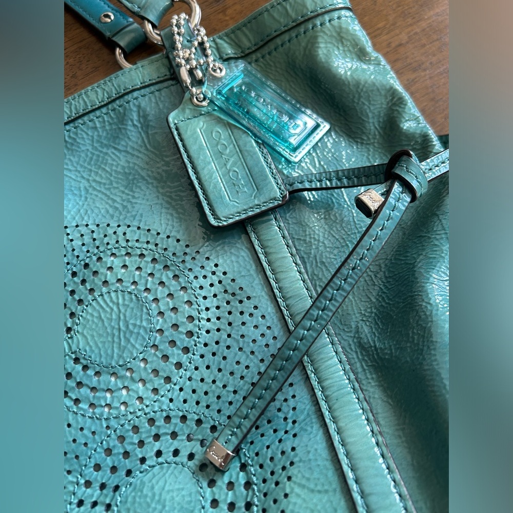 COACH Aubrey Tote Aqua Marine 2 Toned Patent Leather Shoulder Bag - Picture 13 of 14